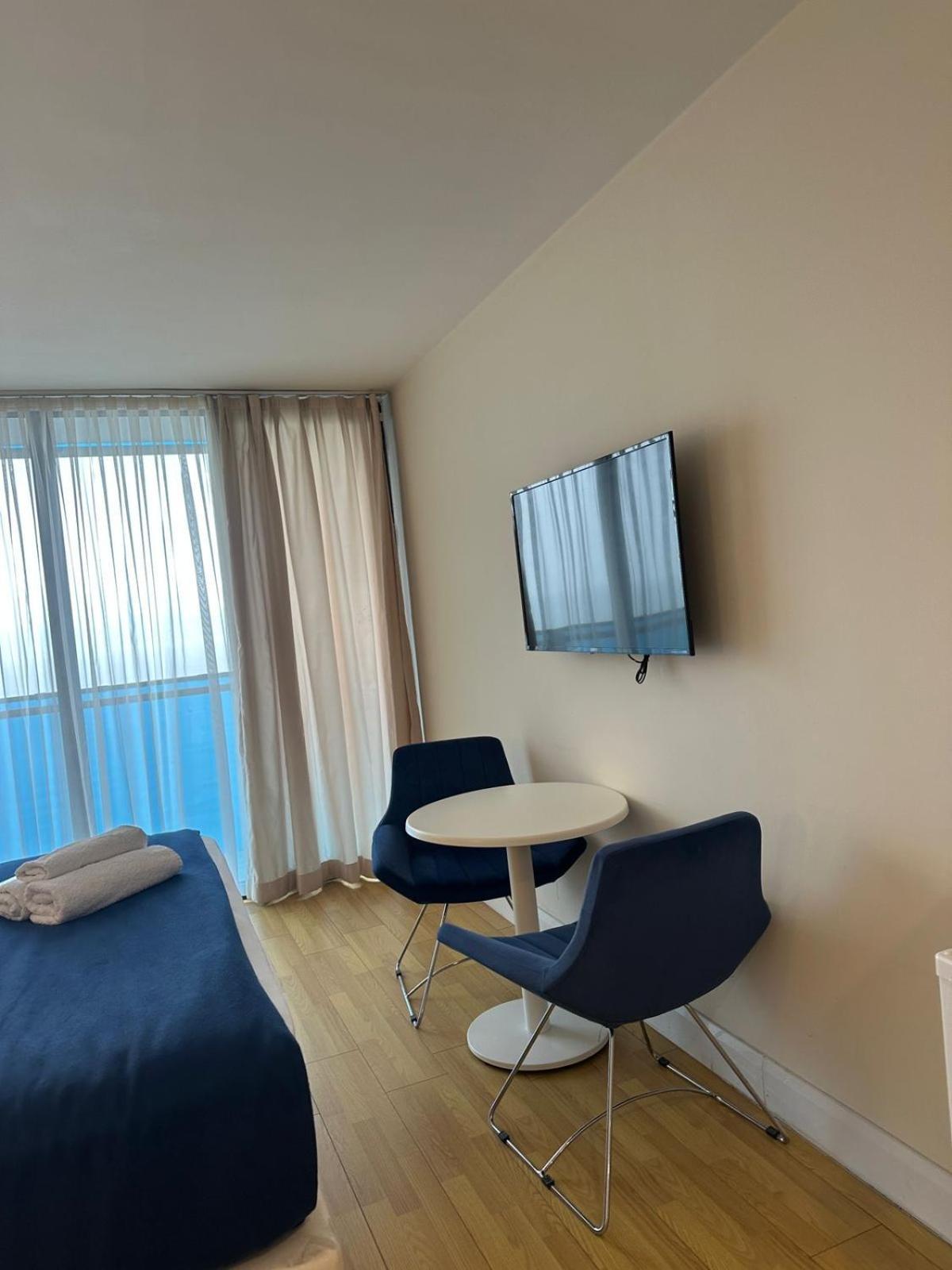 公寓 Orbi Cyti Sea View 巴统